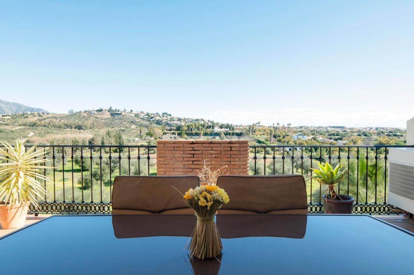 Appartement Sunny Terrace In Prestigious Golf Mijas